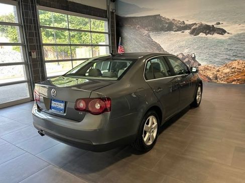 Used 2009 Volkswagen Jetta SE FWD image 33