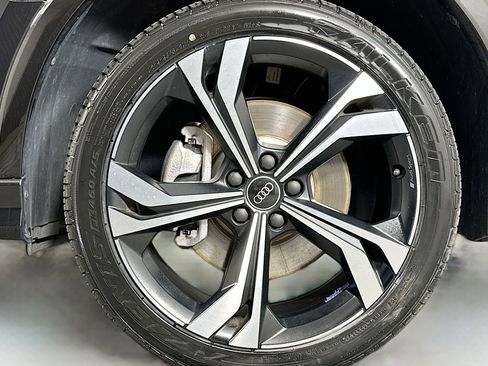 Used 2023 Audi Q3 2.0T Premium Plus w/ Premium Plus Package image 11