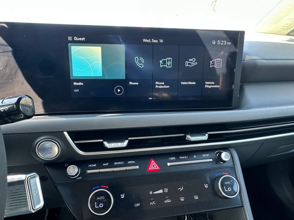 Used 2025 Hyundai Sonata SEL FWD image 22