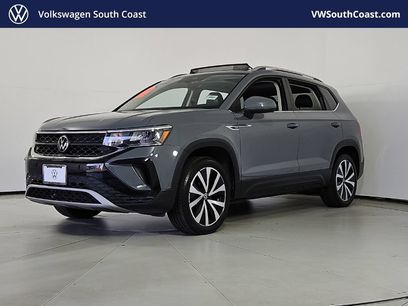 Certified 2023 Volkswagen Taos SE w/ Panoramic Sunroof Package