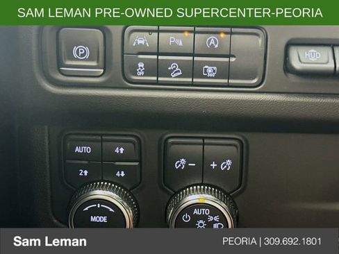 Used 2023 GMC Yukon AT4 w/ AT4 Premium Package AWD/4WD image 10