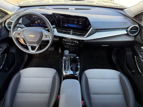 Used 2026 Chevrolet Trax LT w/ Driver Confidence Package FWD image 20