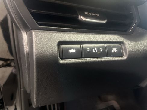 Used 2024 Nissan Altima 2.5 SR FWD image 32