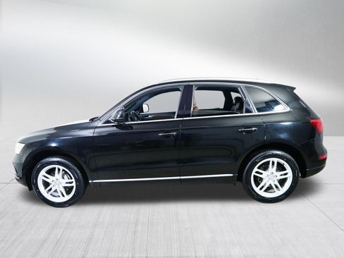 Used 2017 Audi Q5 2.0T Premium Plus w/ Technology Package AWD/4WD image 4