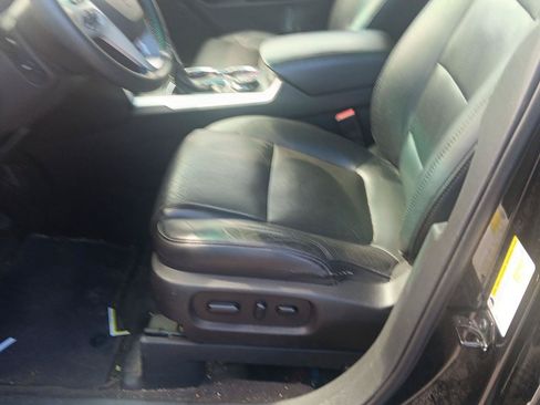 Used 2015 Ford Explorer Limited w/ Equipment Group 302A AWD/4WD image 14