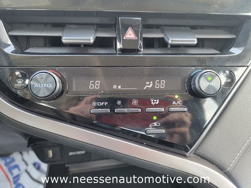 Used 2024 Toyota Camry SE FWD image 24