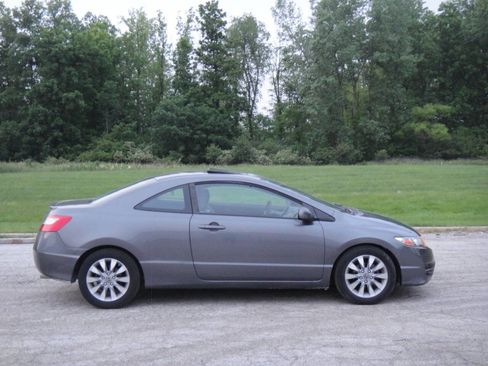 Used 2010 Honda Civic EX image 6