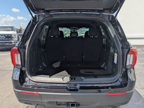 New 2025 Ford Explorer 4WD Police Interceptor image 6