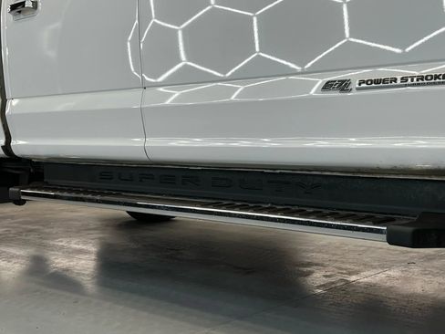 Used 2021 Ford F250 XLT w/ XLT Premium Package image 8