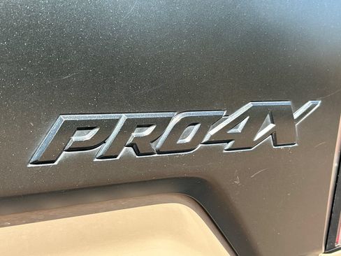 Used 2021 Nissan Titan PRO-4X w/ Pro-4x Convenience Package AWD/4WD image 25