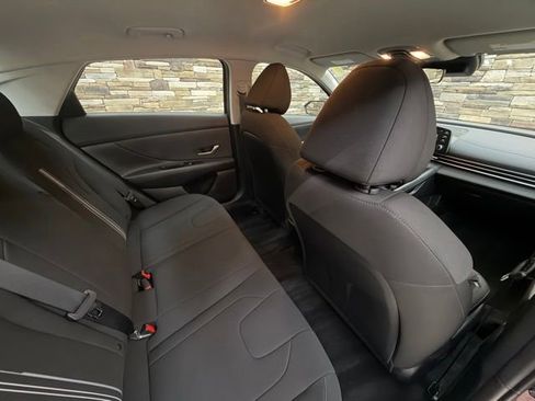 Used 2023 Hyundai Elantra SEL FWD image 26