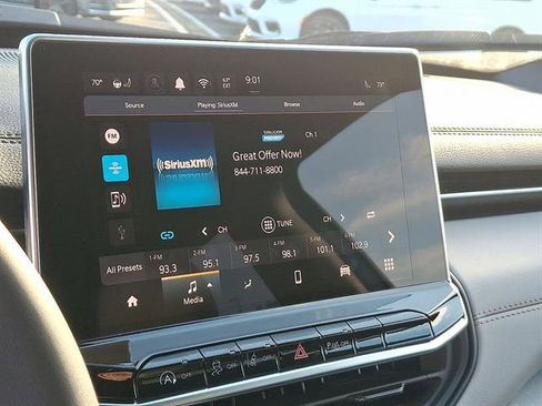 New 2026 Jeep Compass Limited image 13