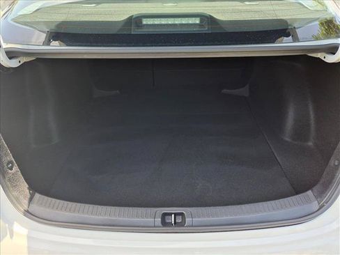 Used 2024 Toyota Corolla LE FWD image 17