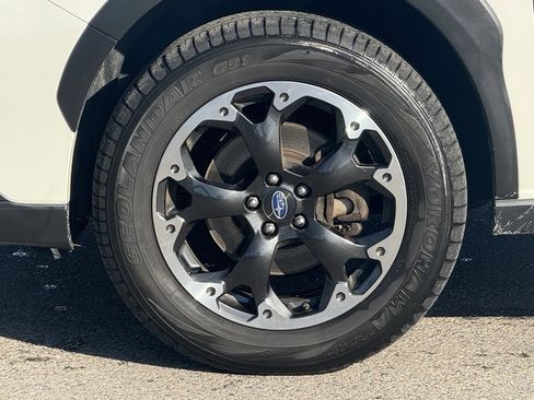 Used 2023 Subaru Crosstrek 2.0i image 9