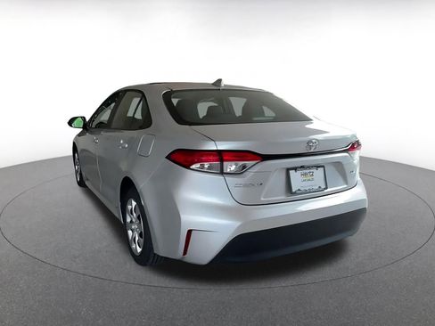 Used 2025 Toyota Corolla LE image 10