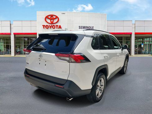 Used 2025 Toyota RAV4 XLE FWD image 3