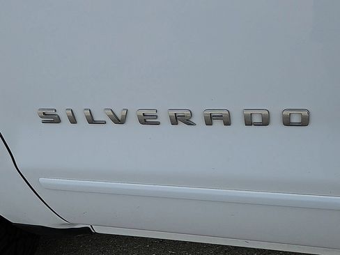 Used 2018 Chevrolet Silverado 1500 LT w/ All Star Edition AWD/4WD image 14