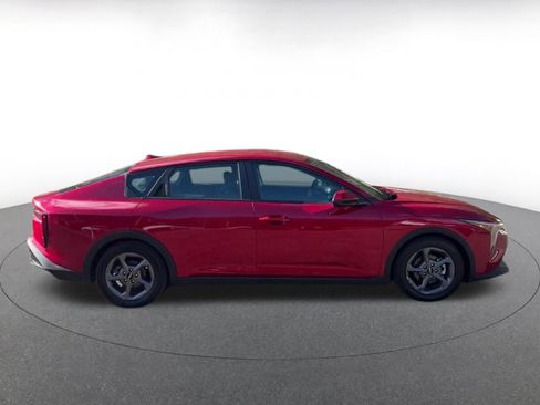 Used 2025 Kia K4 LXS image 16