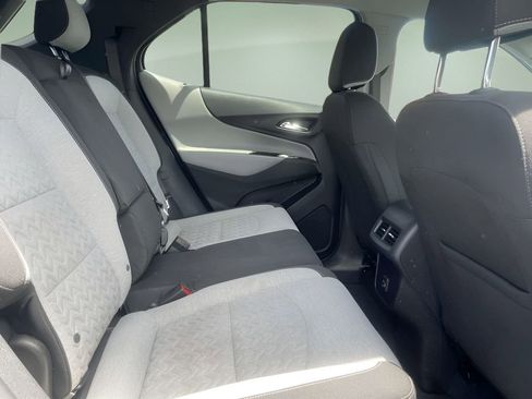 Used 2023 Chevrolet Equinox LS w/ LS Convenience Package FWD image 15