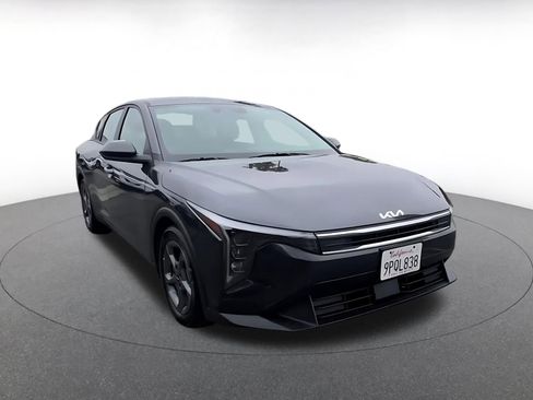 Used 2025 Kia K4 FWD image 3