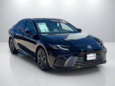 New 2026 Toyota Camry XLE image 3