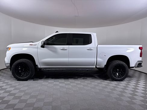 Used 2023 Chevrolet Silverado 1500 LT AWD/4WD image 11