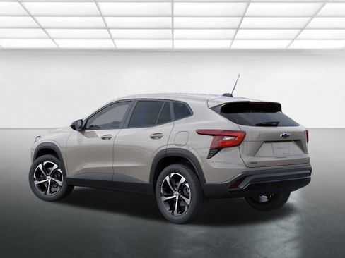 New 2026 Chevrolet Trax RS w/ Driver Confidence Package FWD image 4