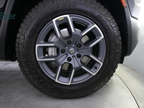 Used 2024 Rivian R1S Adventure AWD/4WD image 20