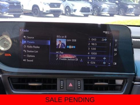 Certified 2022 Lexus ES 300h Ultra Luxury w/ Accessory Package 2 FWD image 17