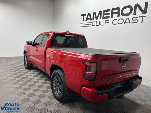 Used 2025 Nissan Frontier SV image 8