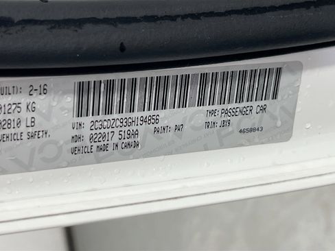 Used 2016 Dodge Challenger SRT Hellcat image 33