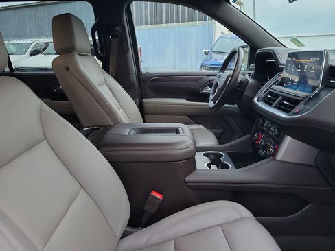 Used 2023 Chevrolet Suburban Z71 w/ Off-Road Capability Package AWD/4WD image 36