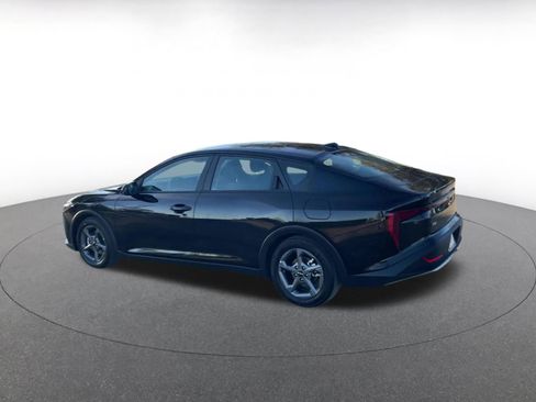 Used 2025 Kia K4 LXS image 10