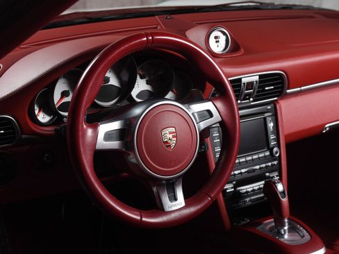 Used 2012 Porsche 911 Turbo S AWD/4WD image 40