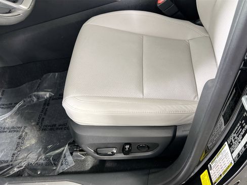 Used 2024 Lexus RX 350 Premium image 19