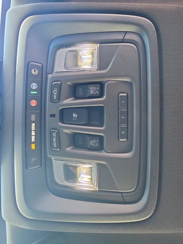 Used 2023 GMC Sierra 1500 AT4 w/ AT4 Premium Package AWD/4WD image 23