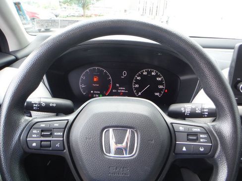 Used 2023 Honda HR-V LX image 27