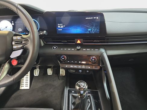 Used 2025 Hyundai Elantra N FWD image 17