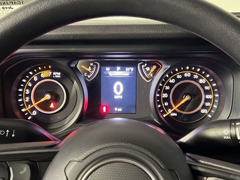 Used 2026 Jeep Wrangler Unlimited Sport AWD/4WD image 15