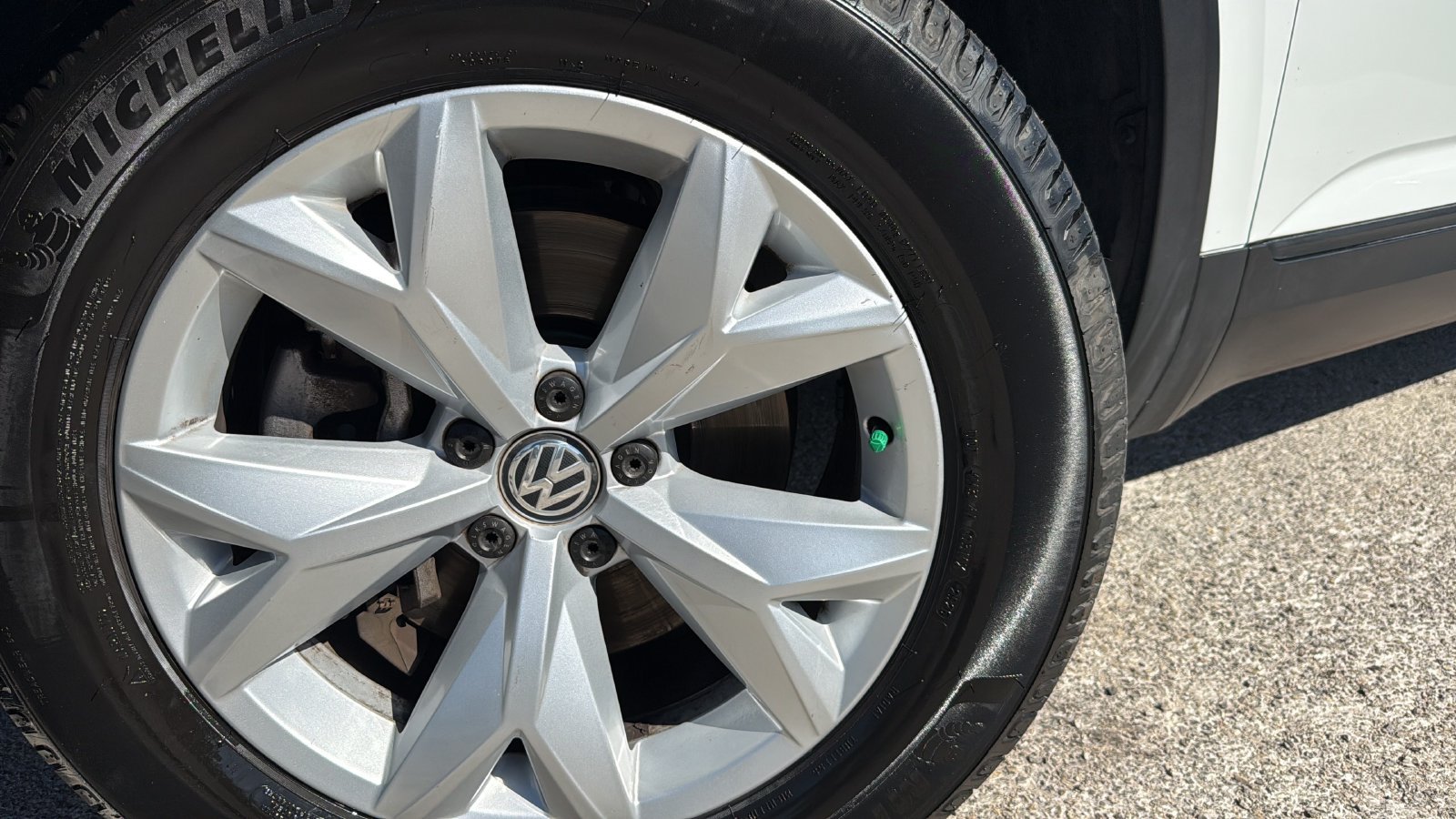 Used 2018 Volkswagen Atlas SE FWD image 26