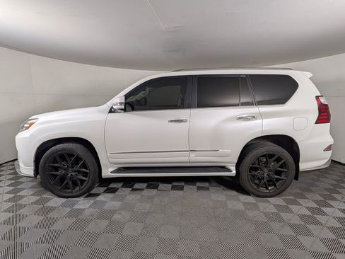 Used 2019 Lexus GX 460 Premium AWD/4WD image 2