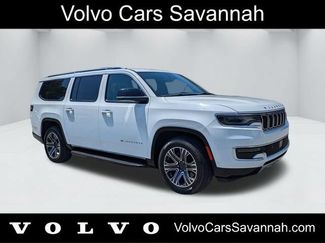 Used 2024 Jeep Wagoneer L Series II w/ Flexible Seating Group AWD/4WD video 1
