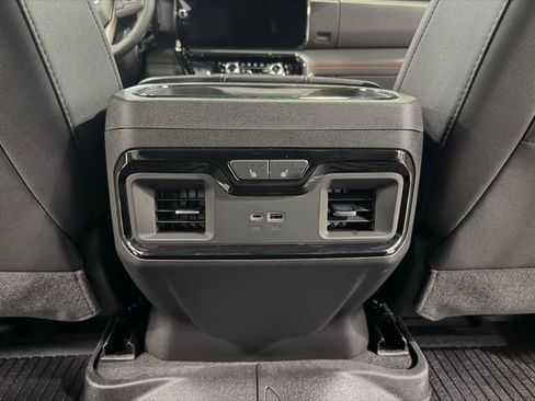 Used 2026 GMC Sierra 2500 AT4 w/ AT4 Premium Plus Package AWD/4WD image 29
