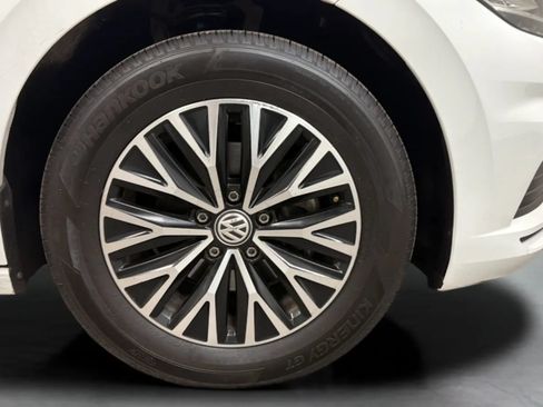 Used 2019 Volkswagen Jetta R-Line FWD image 26