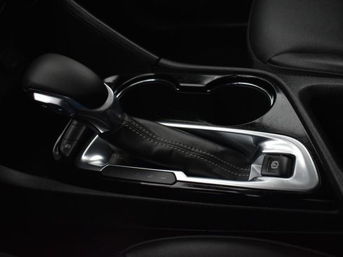 Used 2024 Buick Encore GX Sport Touring w/ Comfort Package image 31