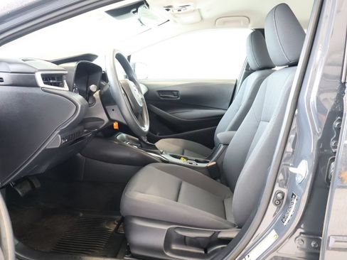 Used 2024 Toyota Corolla LE FWD image 11