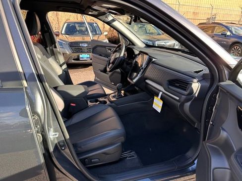 Certified 2025 Subaru Forester Limited image 32