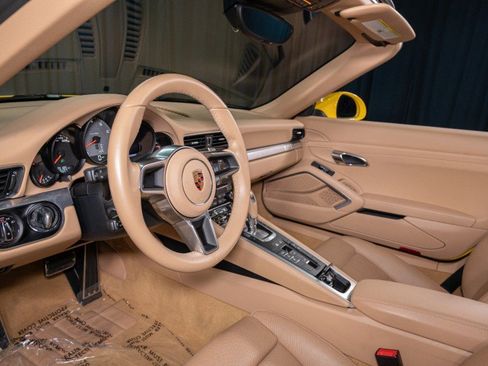 Used 2017 Porsche 911 Targa 4S image 21