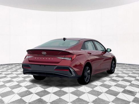 New 2026 Hyundai Elantra SEL Sport image 10