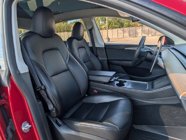 Used 2023 Tesla Model Y Long Range AWD/4WD image 19